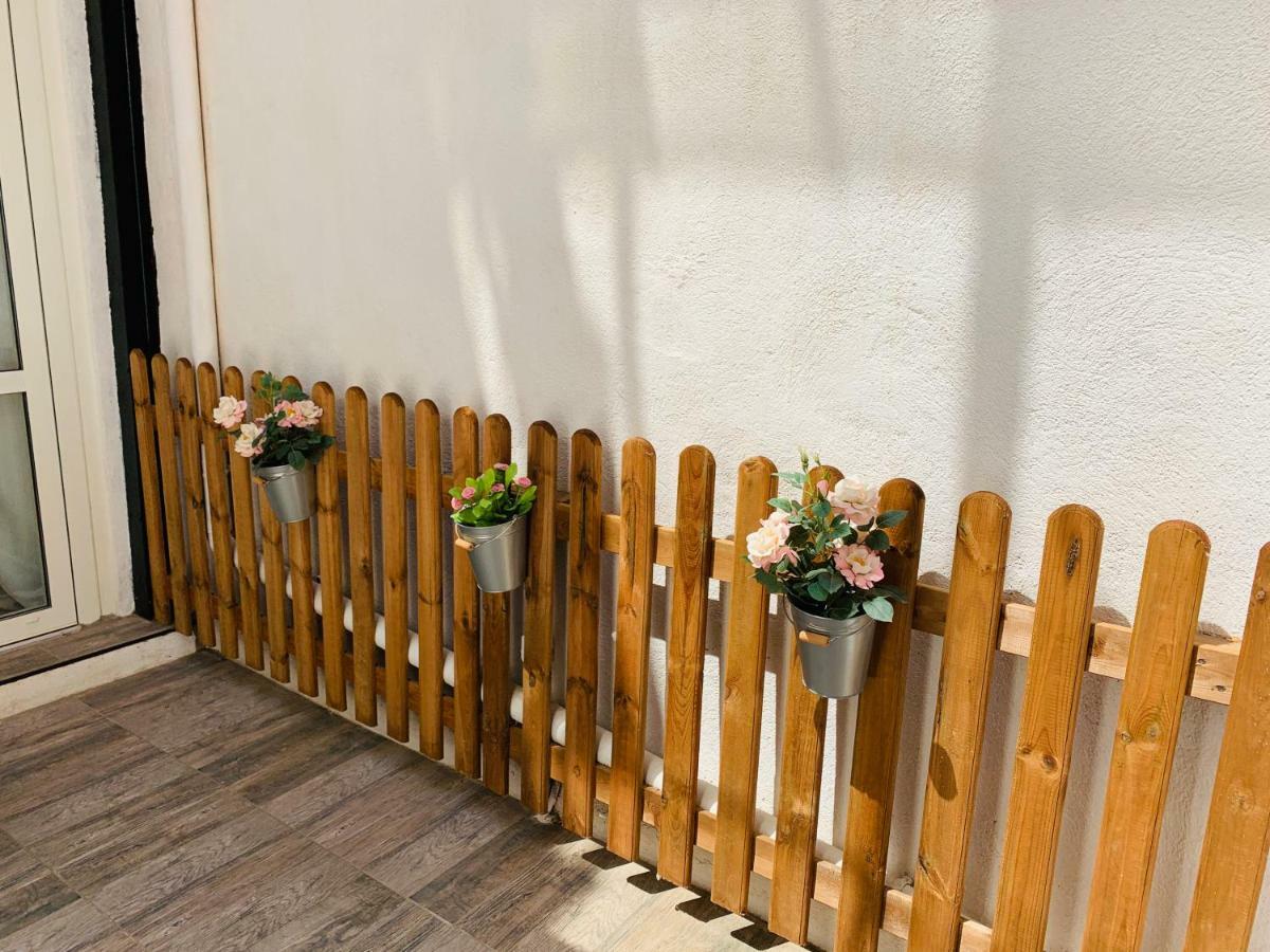 Montclar Apartment